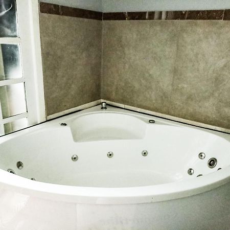 Casa Com 2 Quartos E Hidromassagem Balneario Camboriu Exterior foto